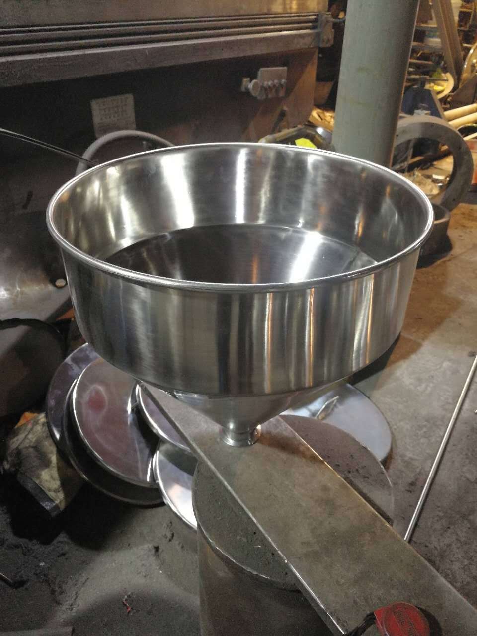 304 316l不锈钢漏斗料斗厂家直销,可以来图订做