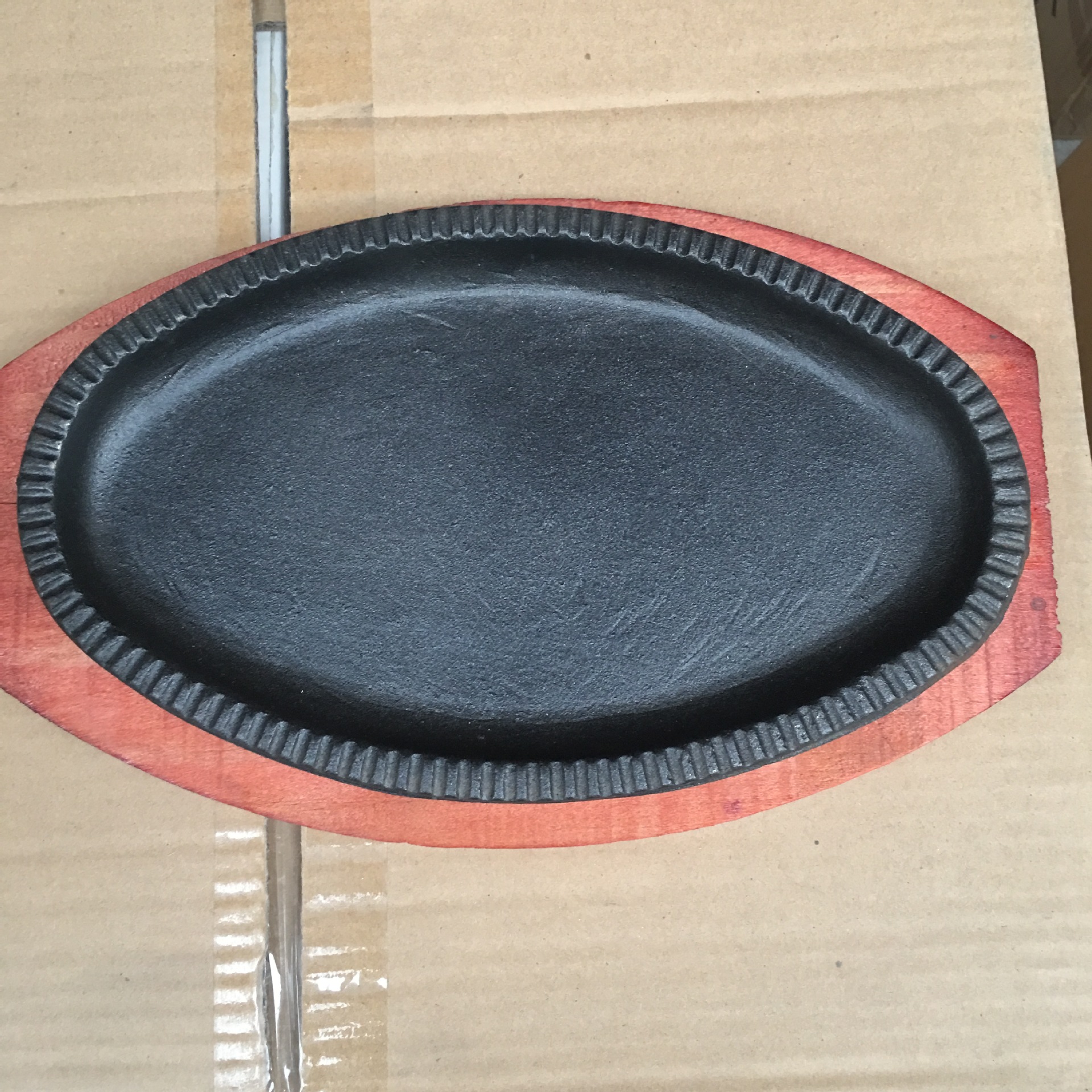 厂家直供8-12寸腰型铁板/牛排铁板/烧烤盘/铁板烧*烤肉盘*