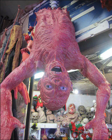 鬼节酒吧装饰道具吊鬼声控鬼吊死鬼眼睛发亮鬼 鬼节场景布置道具