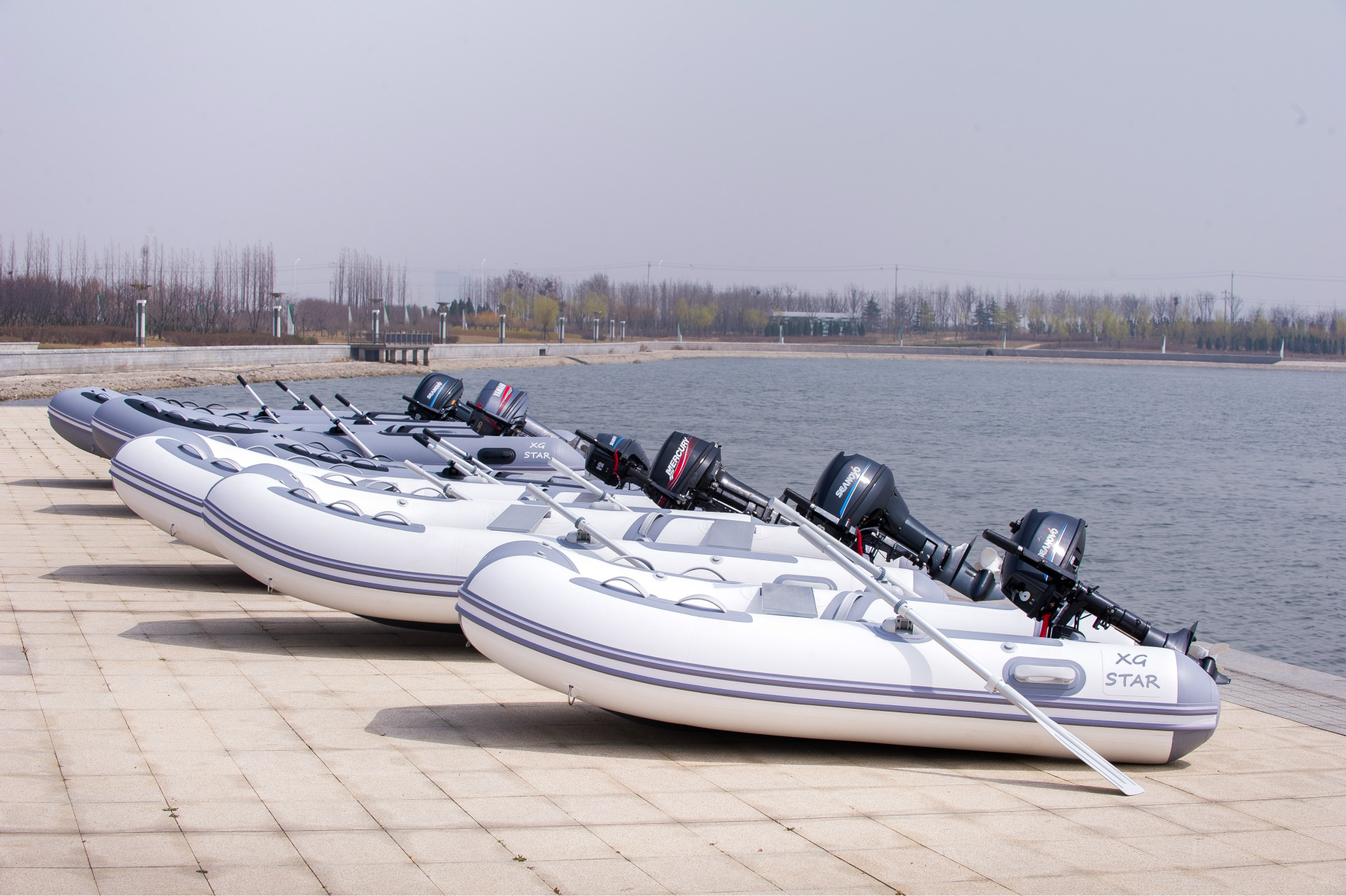 供应 信光之星橡皮艇加厚充气船冲锋舟硬底钓鱼船皮划高速艇