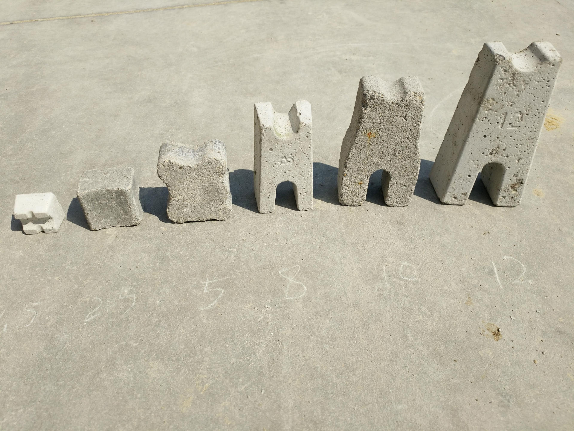 12成交0个建筑工程马镫钢筋保护层混凝土塑料垫块梅花卡子夹子四脚