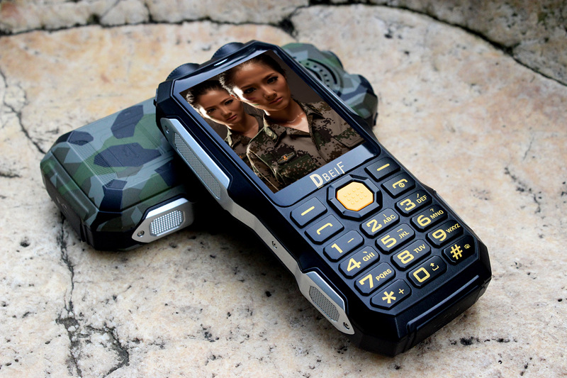 d2016军工电霸三防老人手机微信免费tv电视超长待机