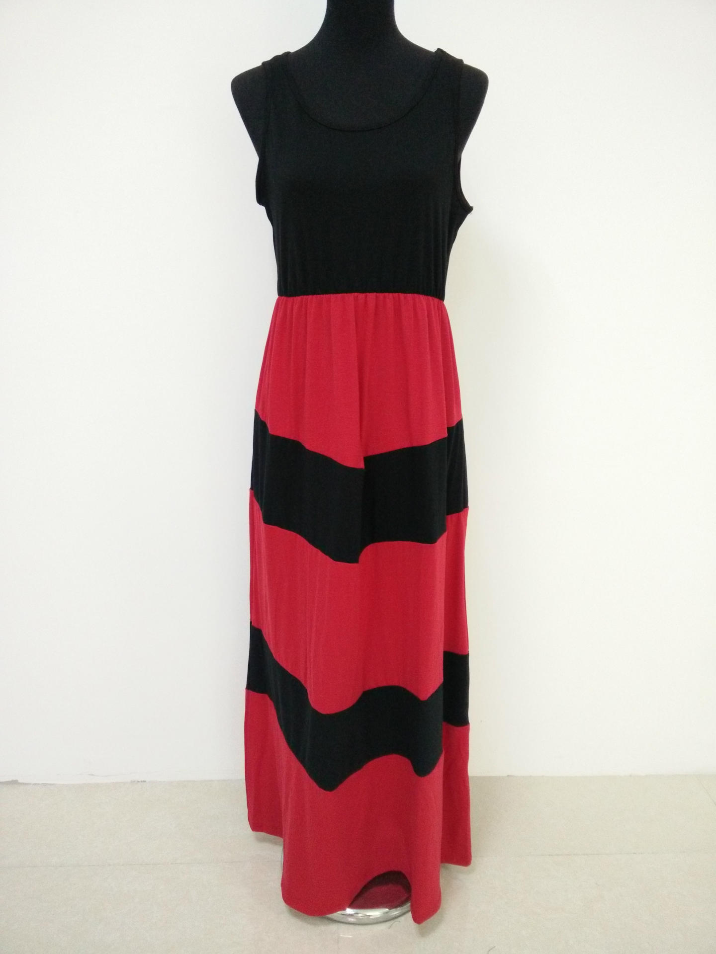 2018春夏速卖通欧美爆款撞色黑红大条纹拼接外贸女装连衣裙亲子装