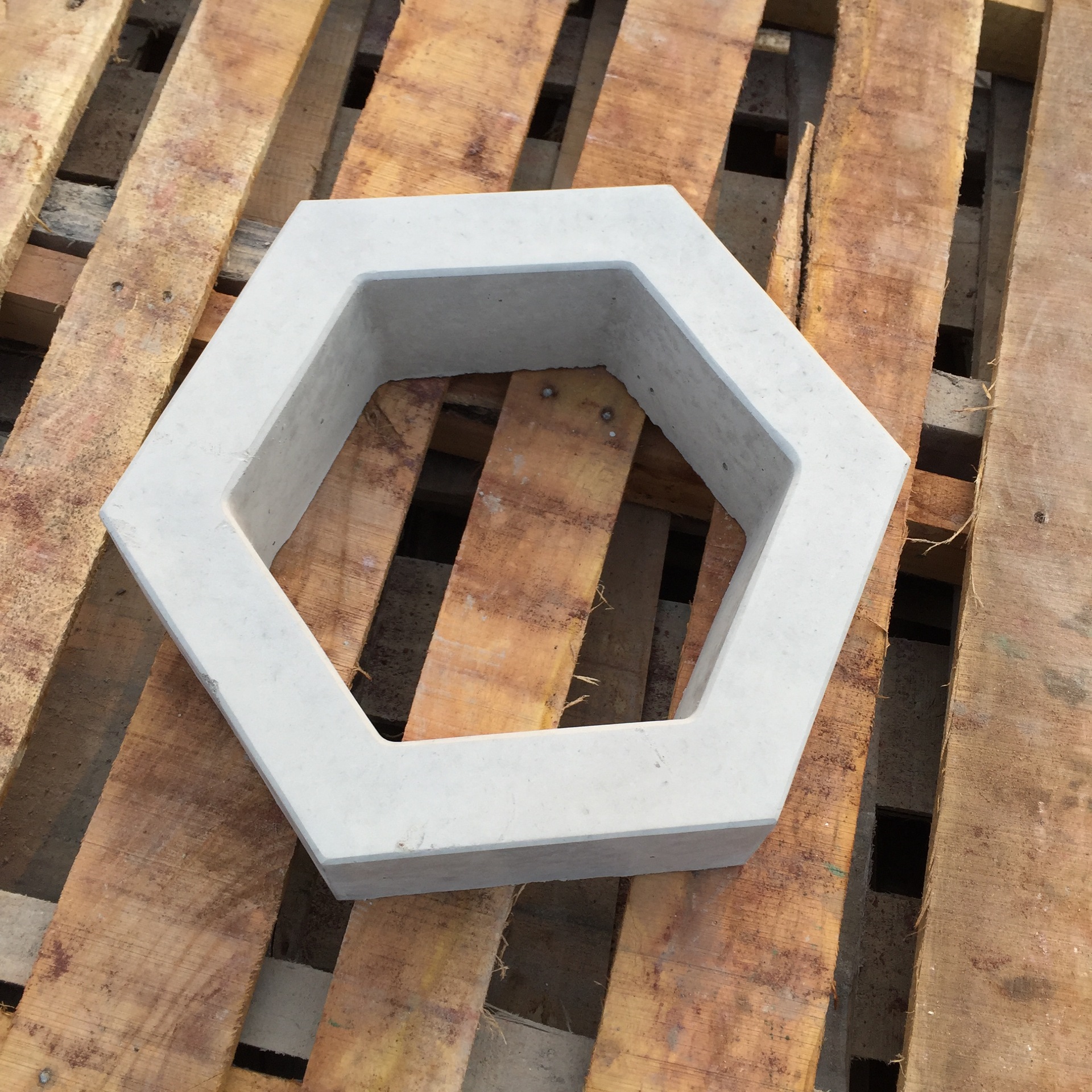 六角护坡砖六棱六边形护坡边长20cm护坡砖铁路河道公路护坡