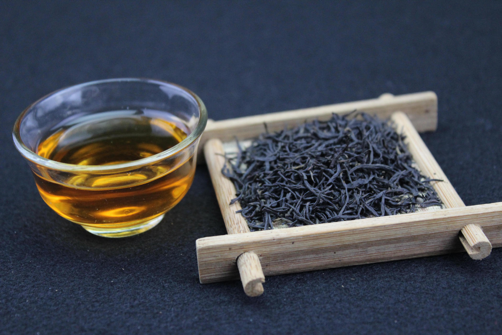 上好正山小种 正宗武夷山桐木关特产 功夫红茶 散装茶叶批发