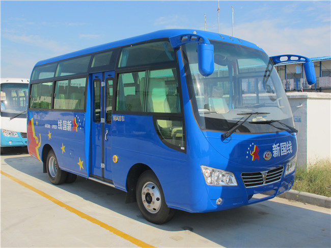 中巴车-通勤车-楚风牌新款6米19座城市通勤客车