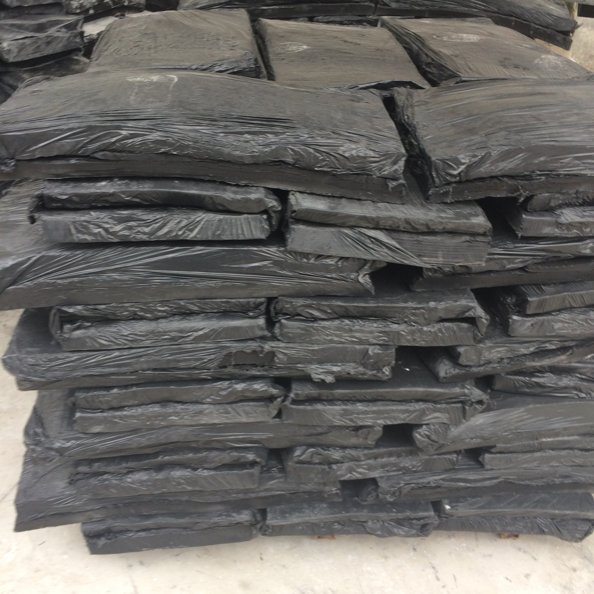 本厂长年产销 三元乙丙再生胶模压型 13393072116 欢迎咨询洽谈