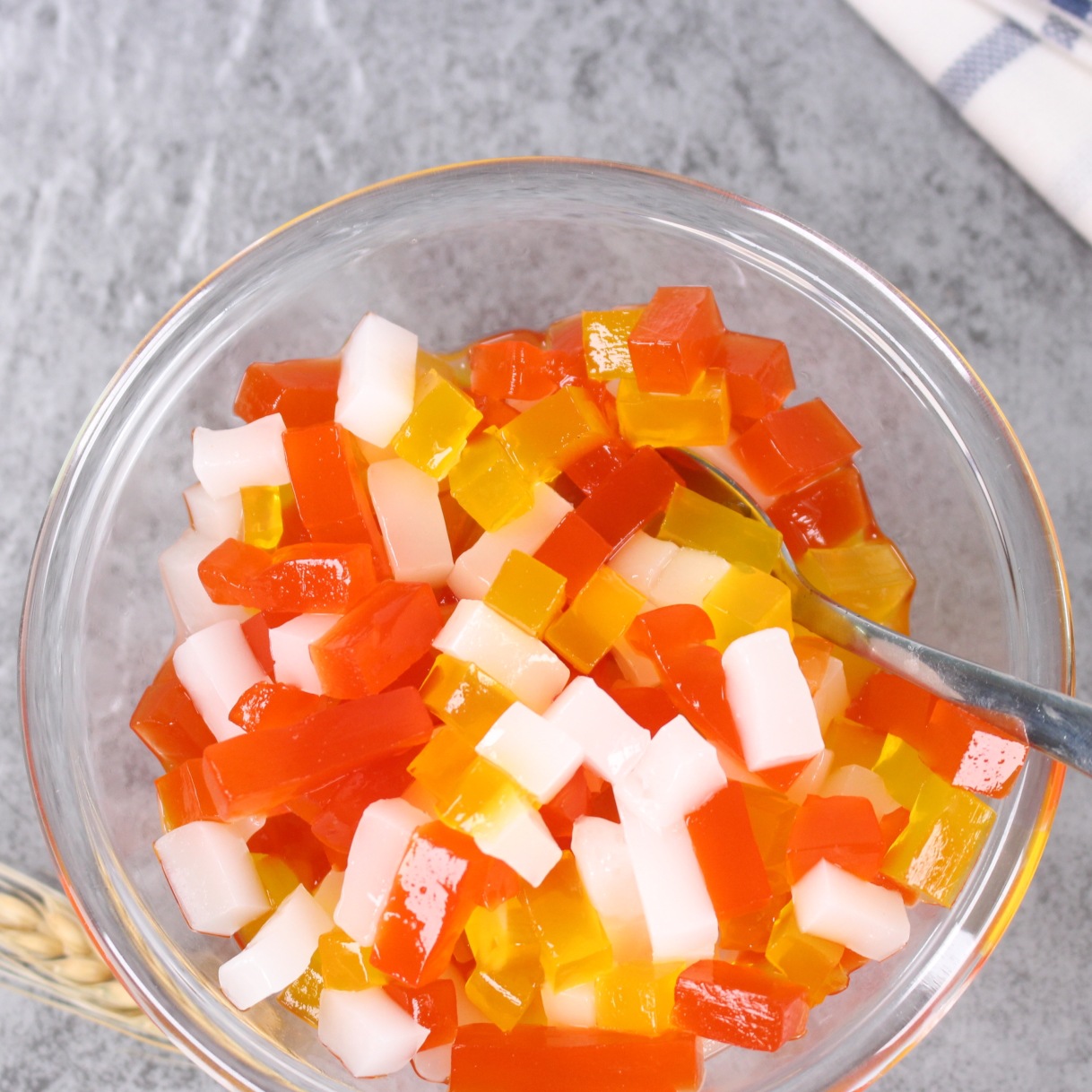 天源三彩水晶果彩色椰果果肉冰沙果味果酱珍珠奶茶原材料批发