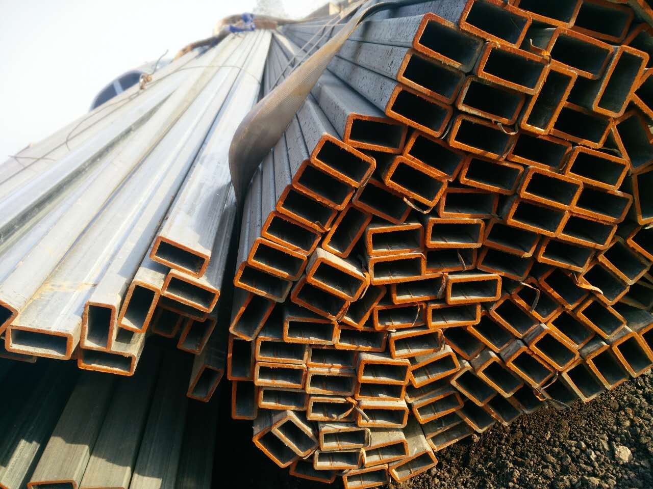 厂家镀锌方管 热浸锌焊接方管 幕墙用无缝小口径方矩形 方钢钢材