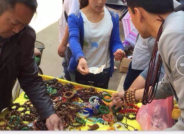 地摊货最新跑江湖产品送广告录音夏季热卖泰美轩佛珠手串十元模式