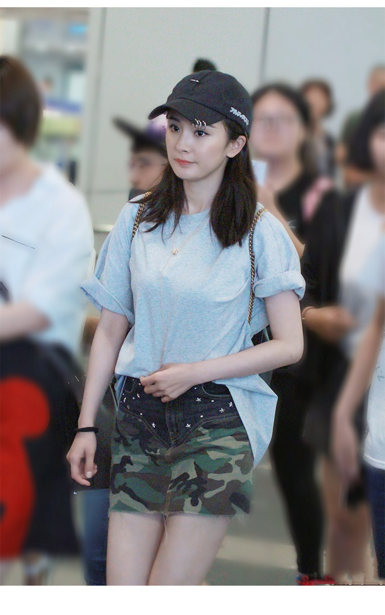 2016夏杨幂机场翻译官街拍明星同款星星铆钉牛仔拼接迷彩半身短裙