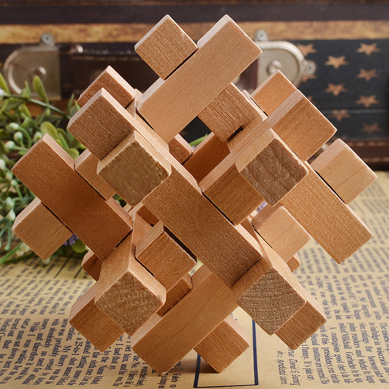 热销成人益智玩具孔明锁鲁班锁 古典智力木制益智解锁拆装玩具