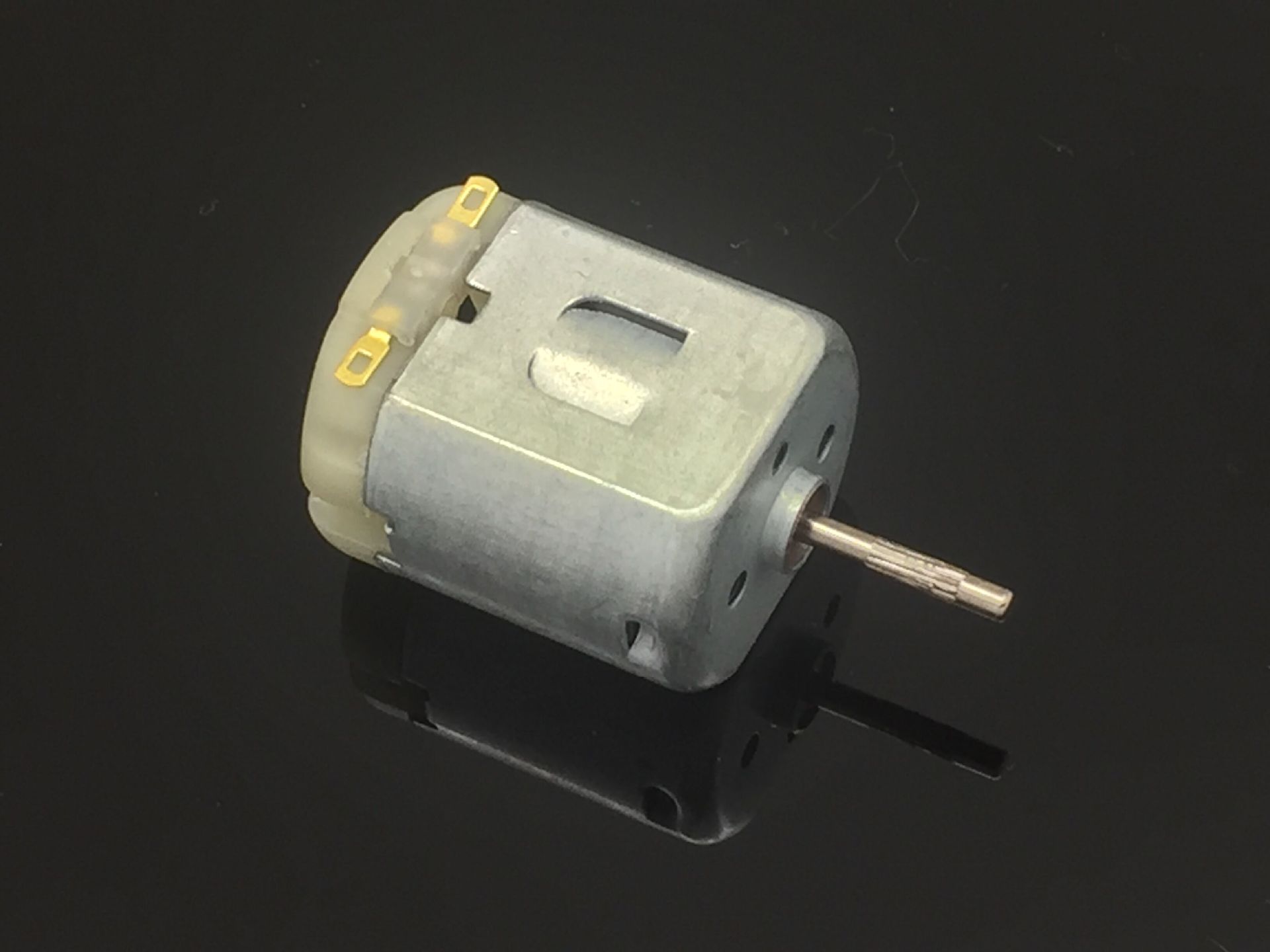 厂家专业生产供应汽车折叠器电机 后视镜转向器 中控锁马达