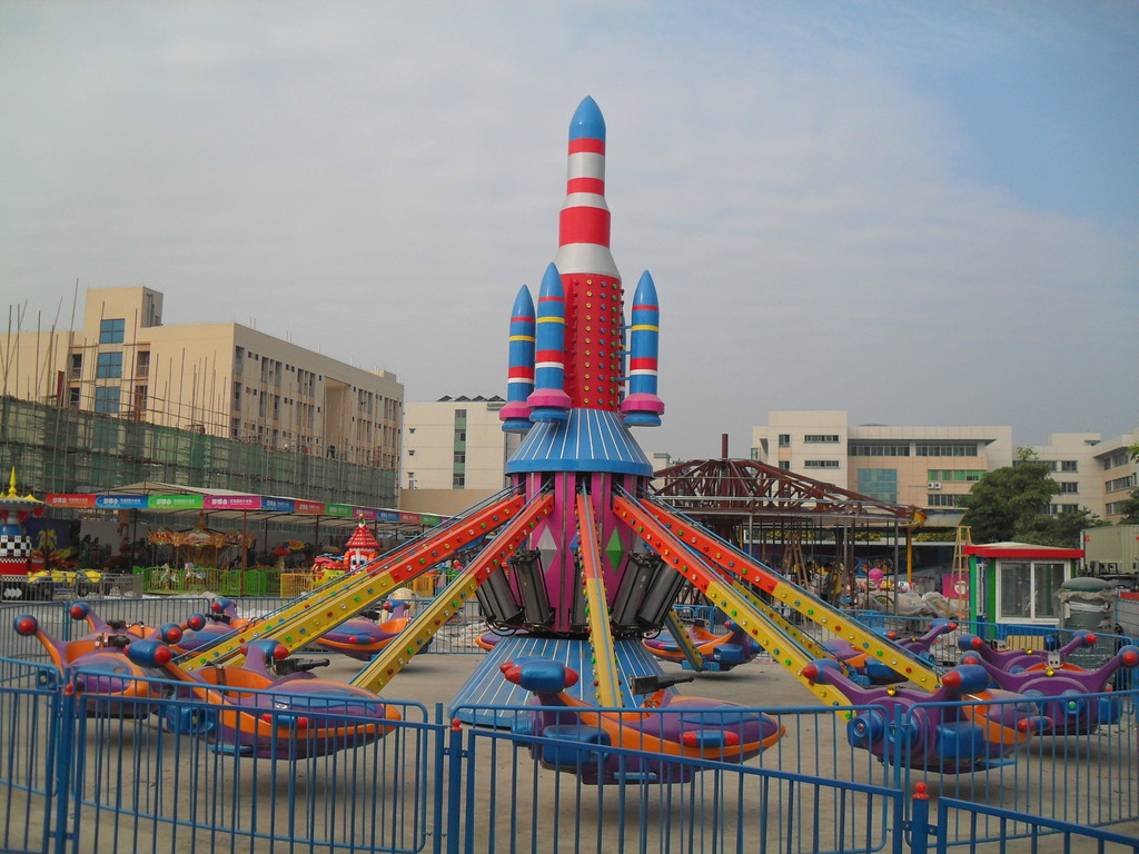 自控飞机 旋转飞机 升降飞机 厂家直销 小型儿童游乐设备