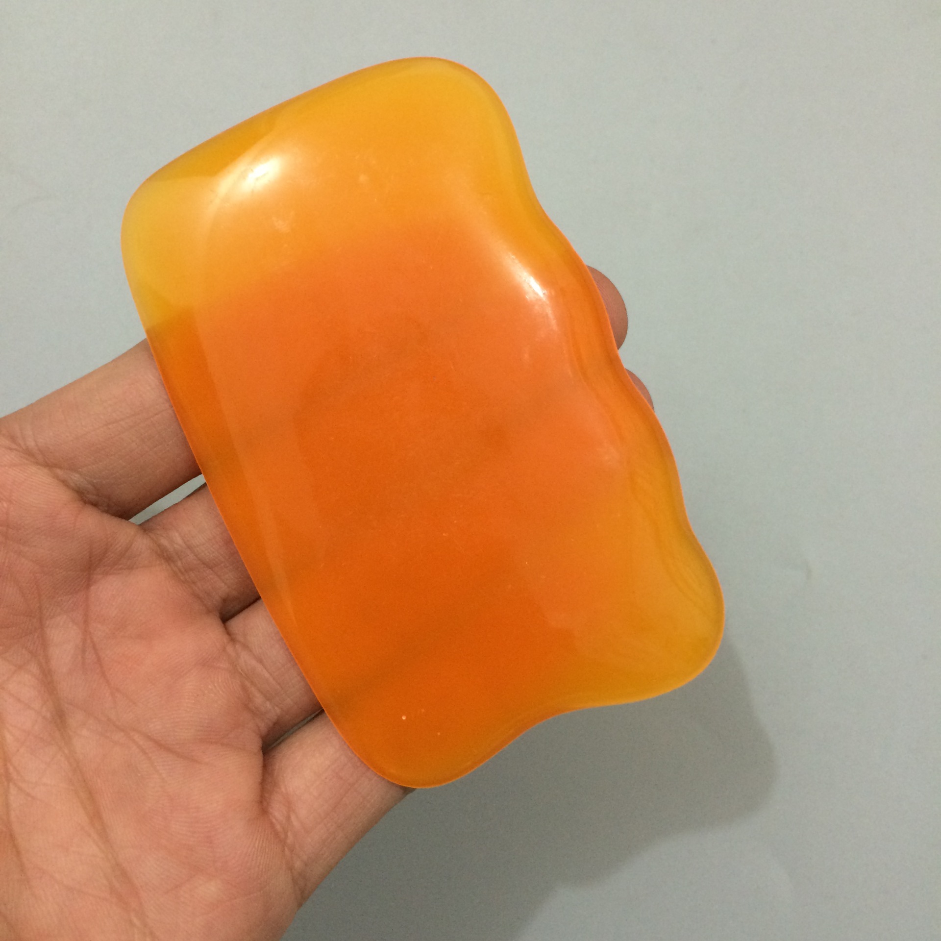 树脂蜜蜡美肤刮痧板 养生保健四方刮痧片 大号波浪形刮痧板