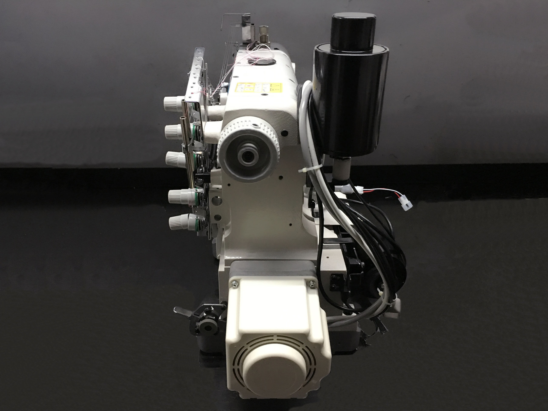 厂家直销600自动剪线绷缝机小方头直驱砍车三针五线机