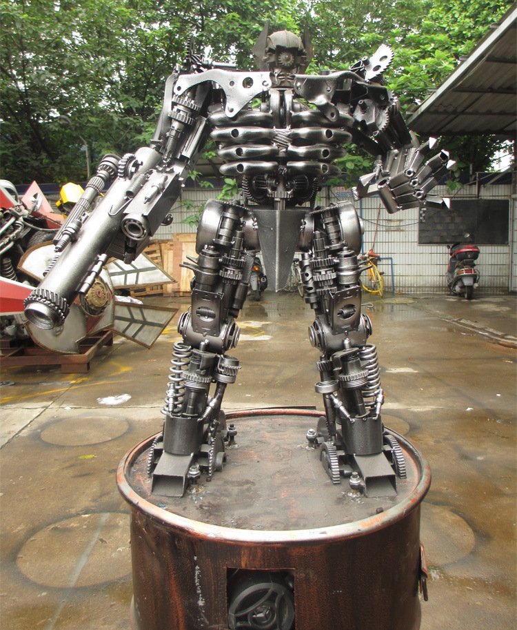 油桶机器人大型机器人吸引人气酒店餐厅迎宾