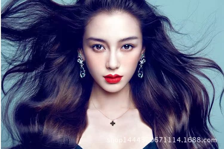 欧美时尚四叶草项链 韩版时尚 明星同款饰品吊坠厂 一件代发