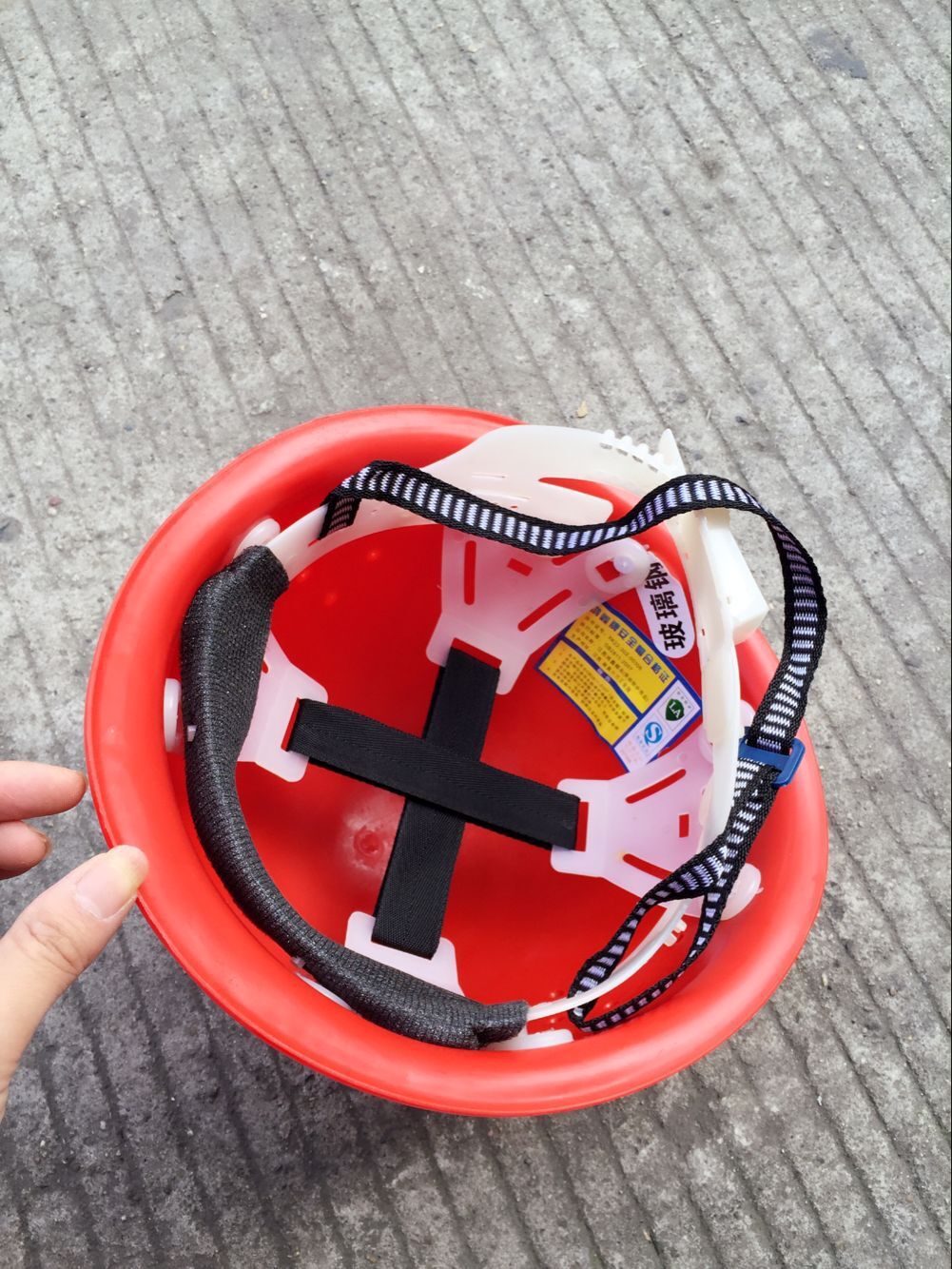 高强度玻璃钢安全帽 工地防砸透气劳保安全帽头盔 可印字 - 劳保用品