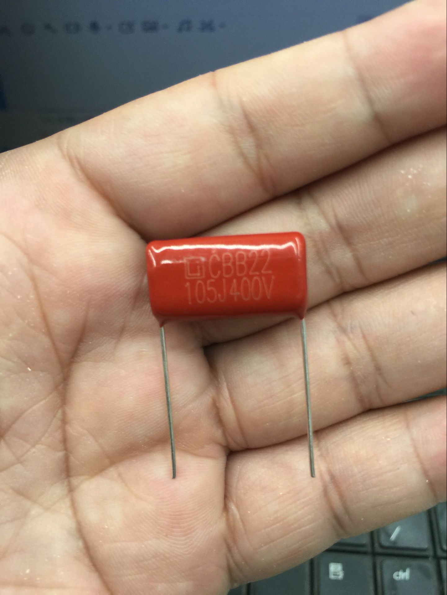 cbb22电容400v105j 1uf400v 5% p=15/20 金属膜电容