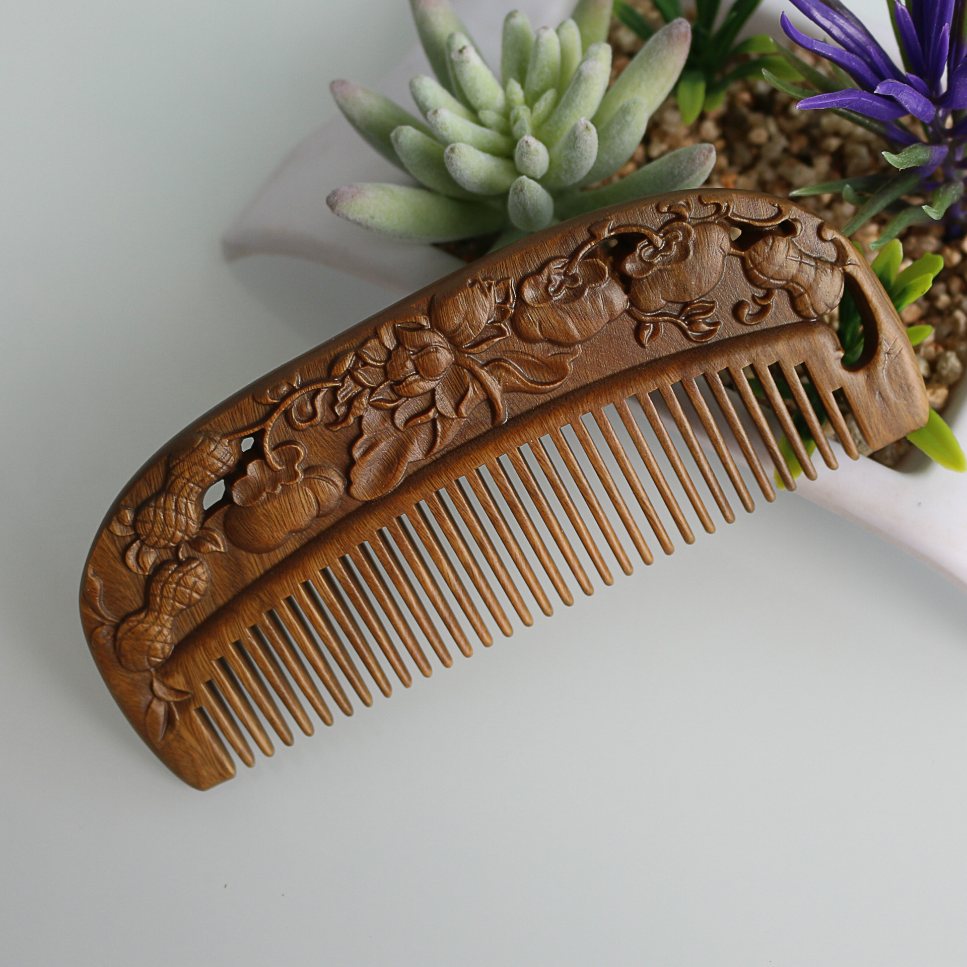 绿檀整木雕刻无柄梳子护发按摩防静电木梳工艺礼品梳厂家直销三生