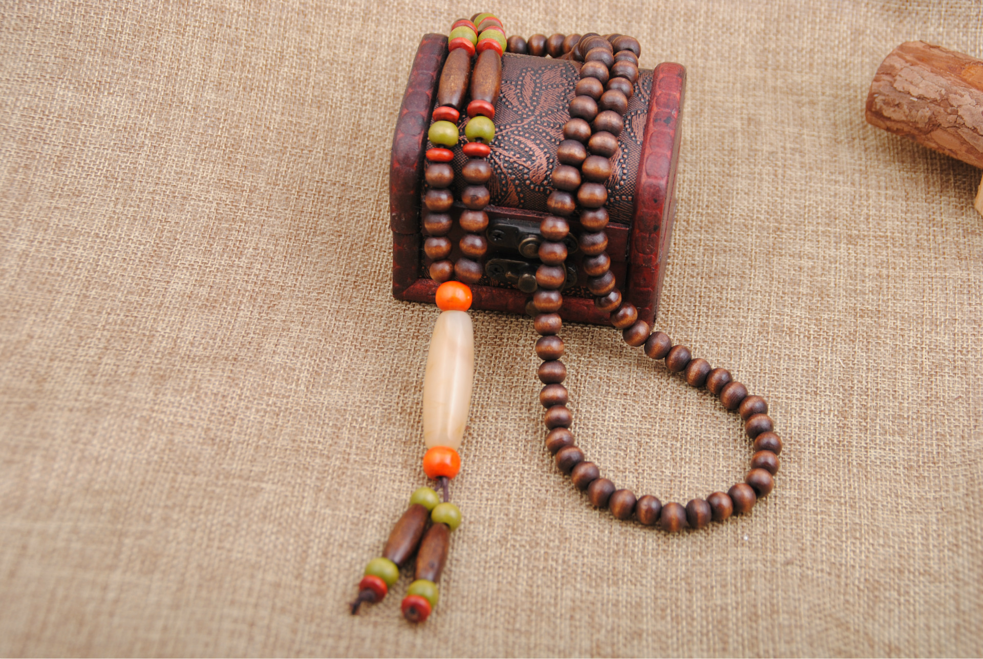 新款民族风复古木质项链原创手工流苏长款毛