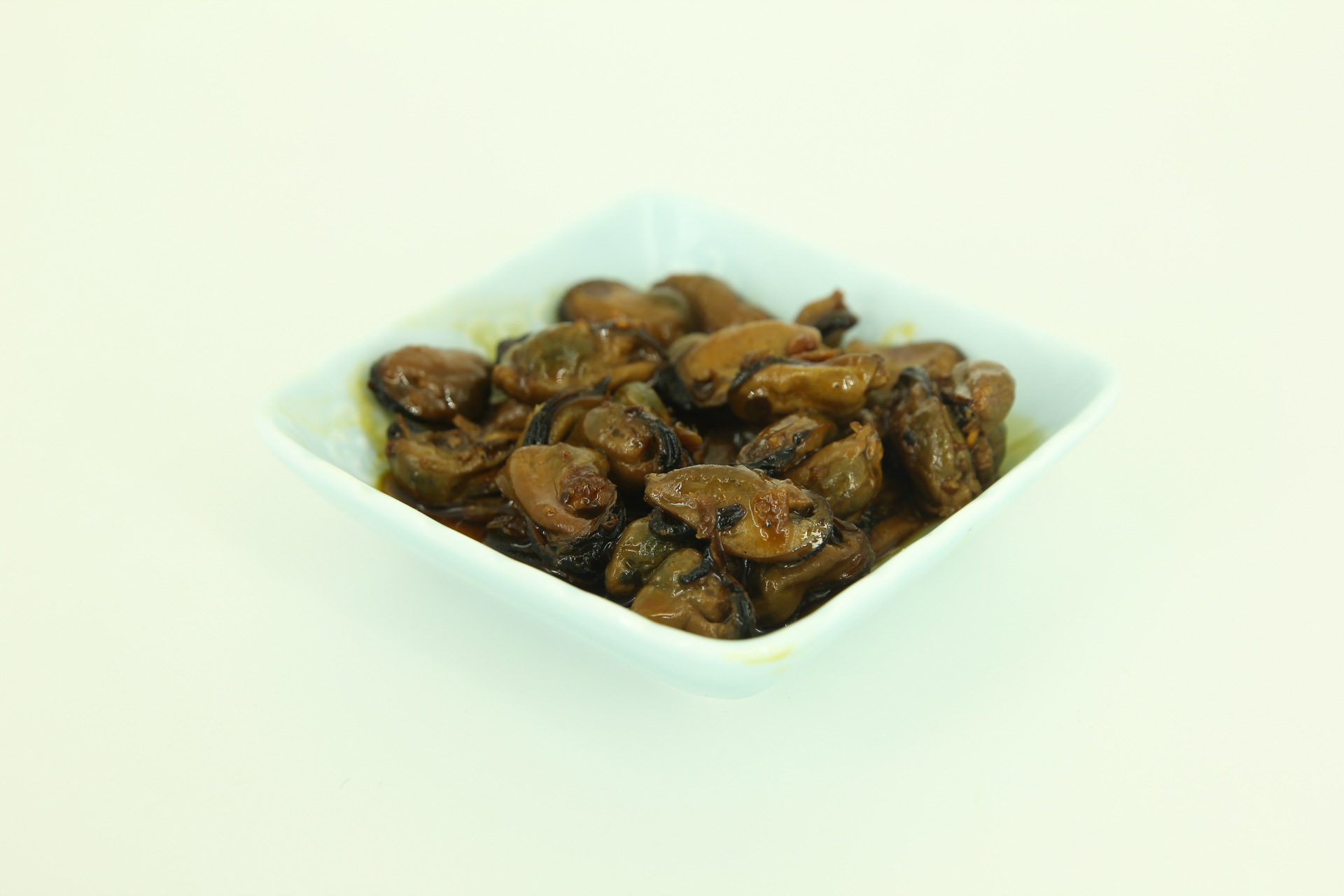 厂家直销 绿色无添加 海鲜罐头 大连海鲜 熏烤香辣贻贝