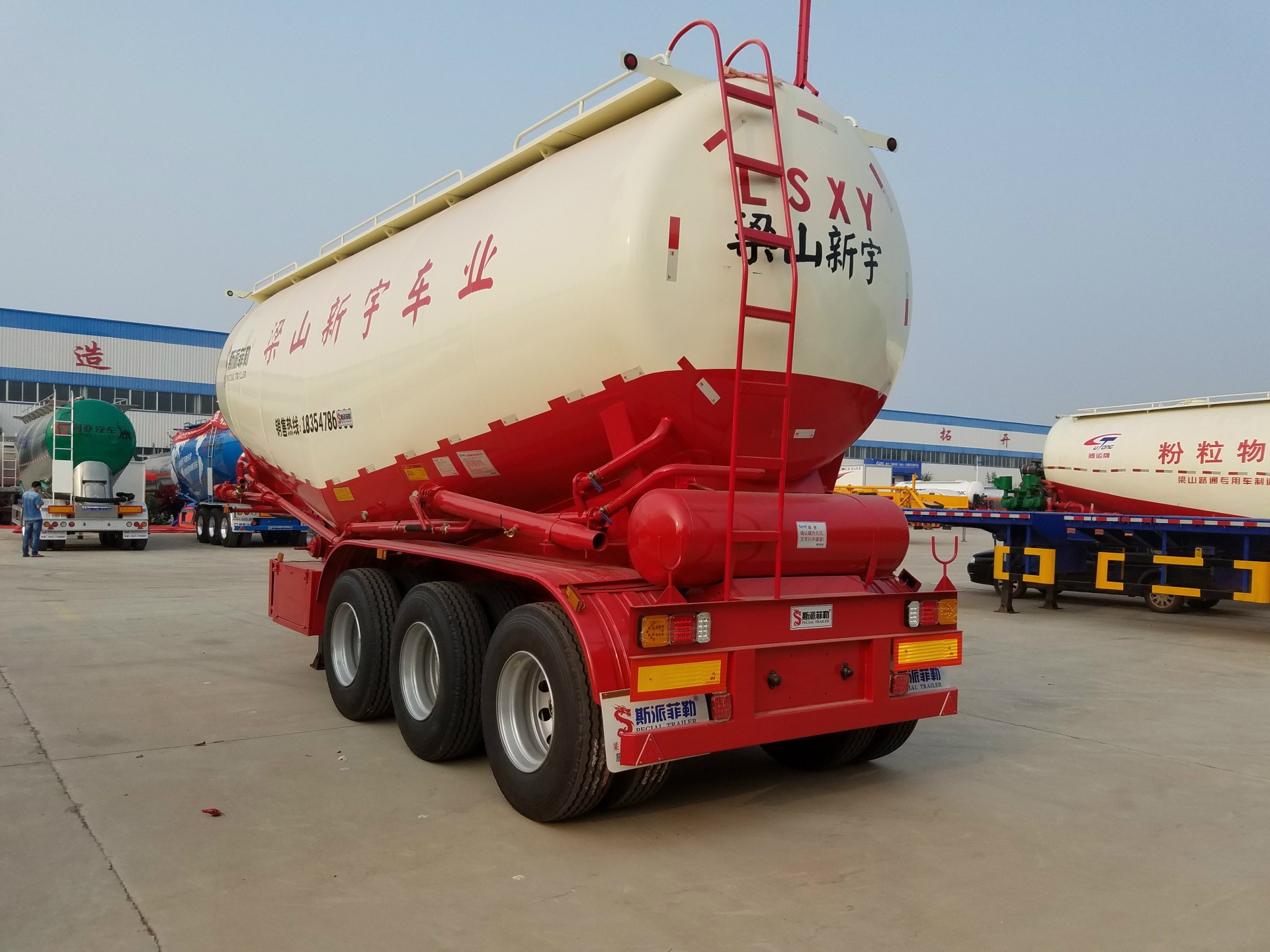 出售二手罐车,二手下灰运输半挂车,45方散装水泥罐车,质量保障