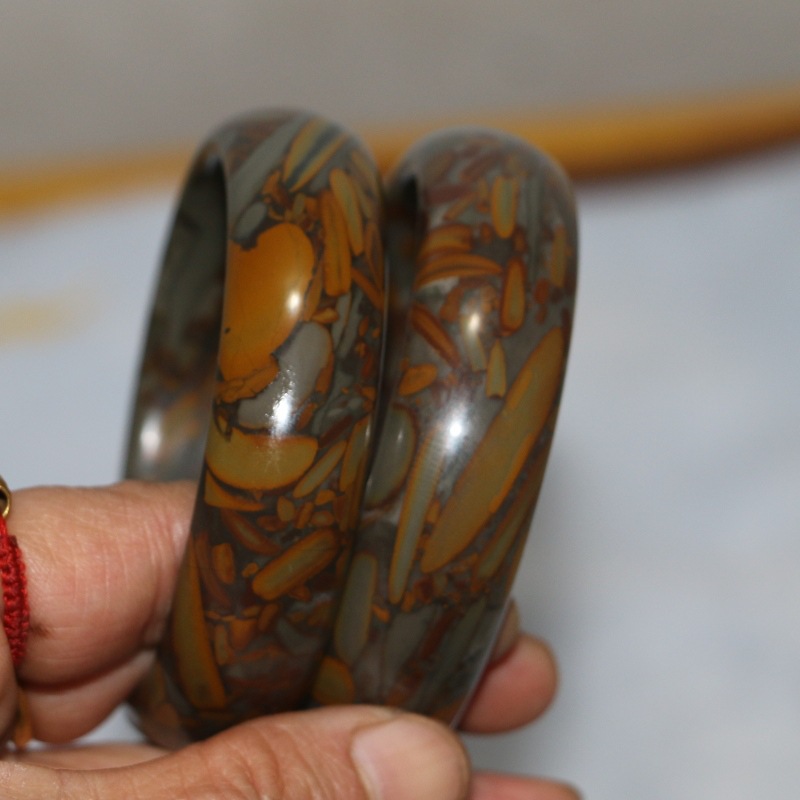 厂家一手货源 各型号女娲石手镯 竹叶青手镯