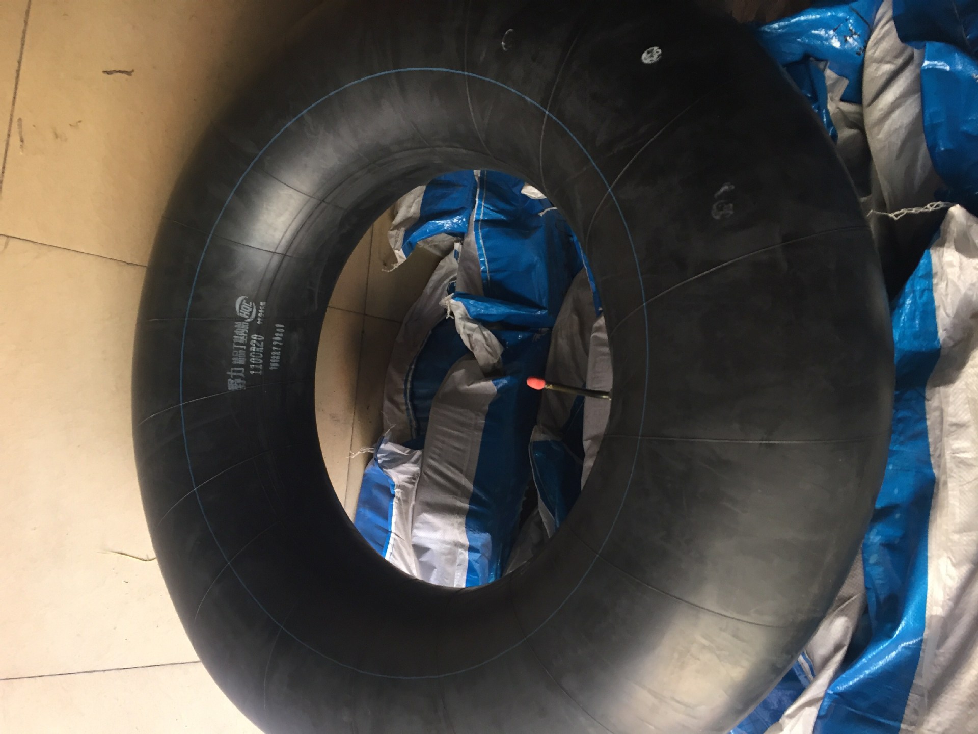 【厂价直销】新力固重载客货自卸汽车1100r20/1100-20丁基内胎