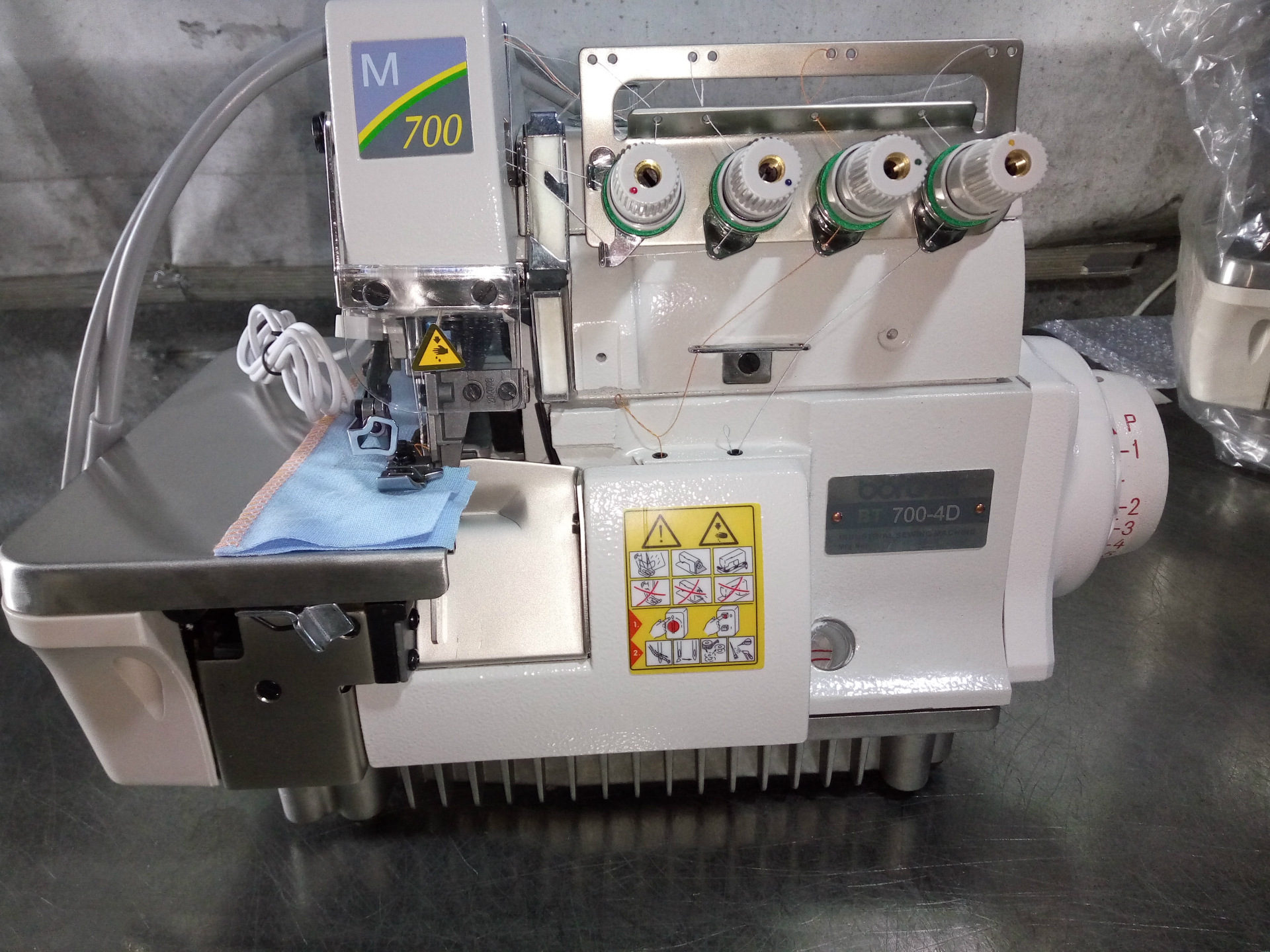 批发飞马款700直驱四线拷边机工业锁边机五线包缝机电脑缝纫机