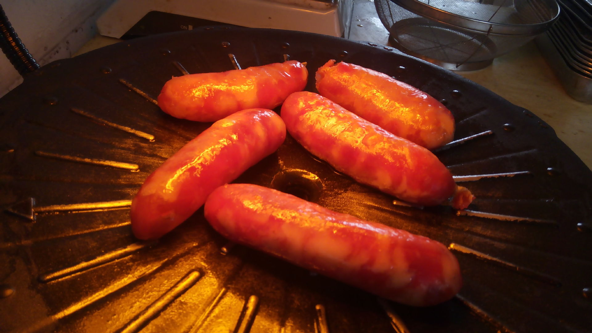 香辣烤肠 油炸小吃台式香台湾烤肠 手抓饼烧烤热狗烤肠食材 批发