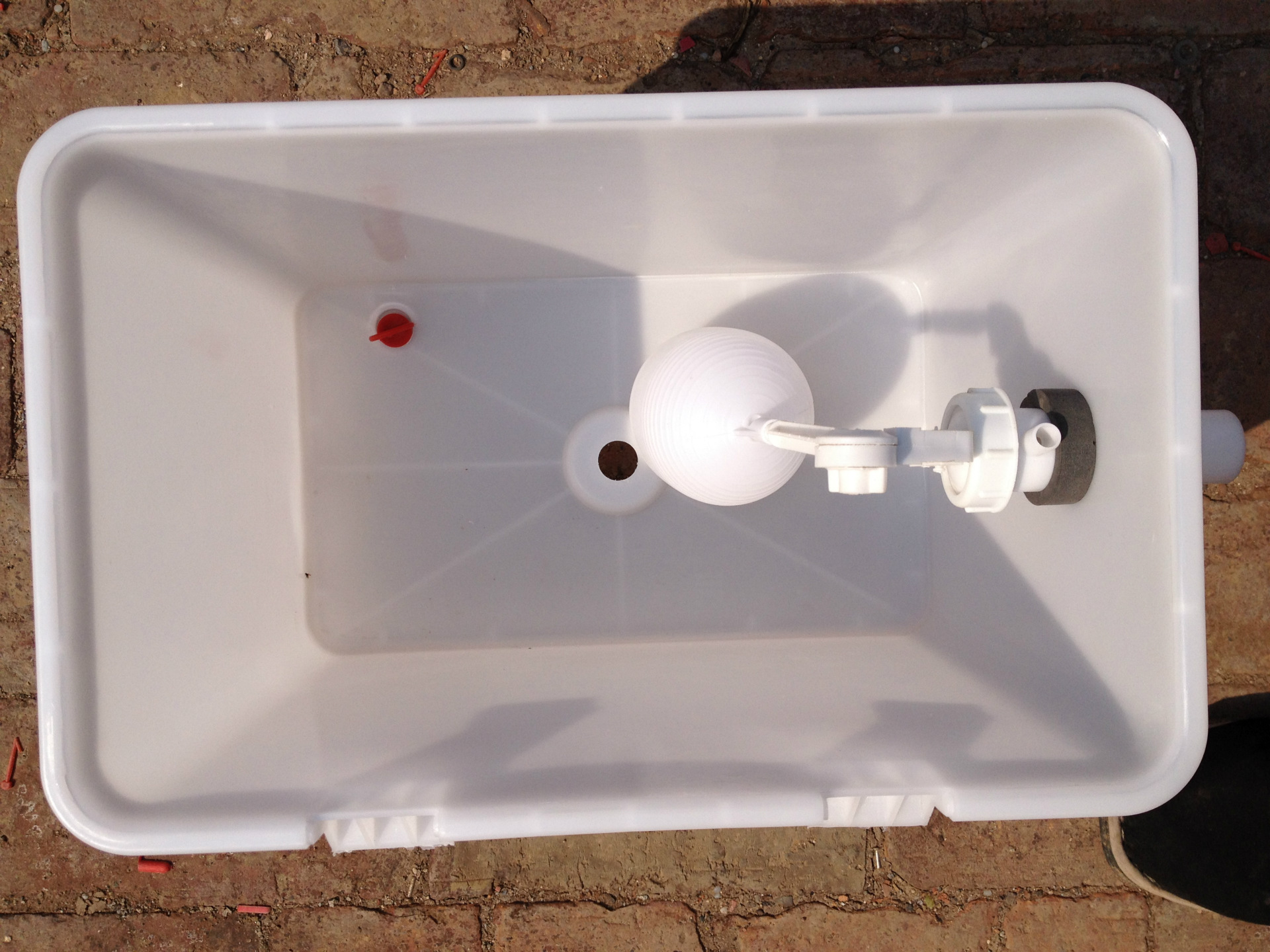 鸡用减压水箱带浮球调节饮水器压力12l 加药箱兔鸽养殖用减压水