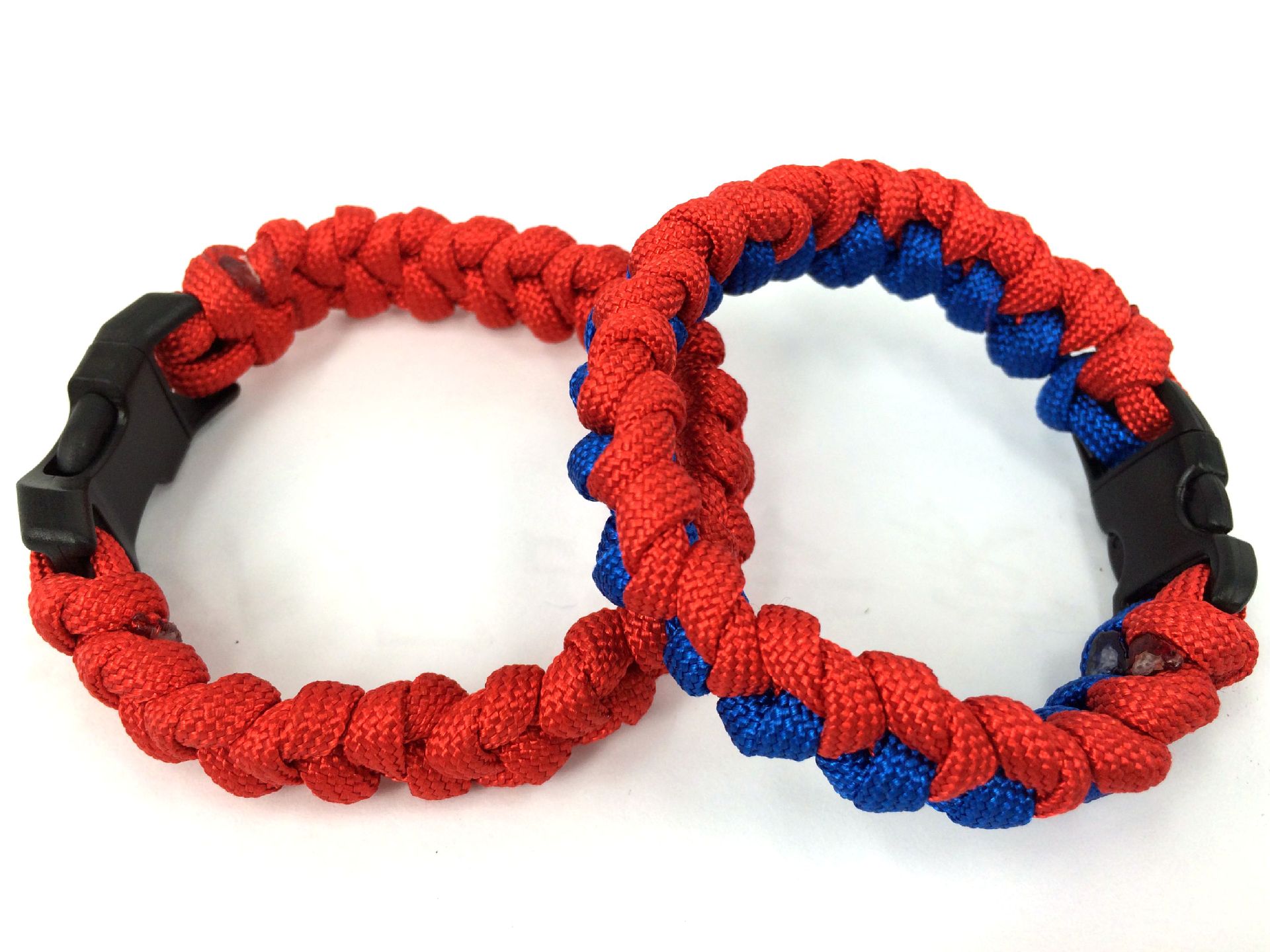 野外救生用品 旅游用品 求生手链 户外七芯伞绳手链 手工编织