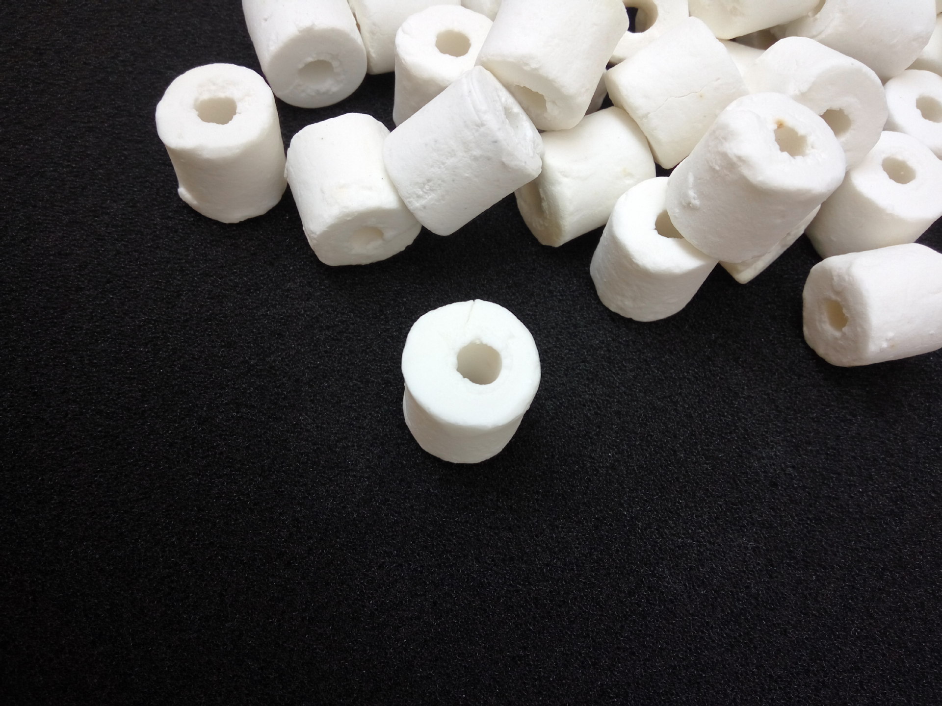 厂家批发 陶瓷环玻璃环 生物环细菌屋培菌环水族鱼缸过滤器滤材