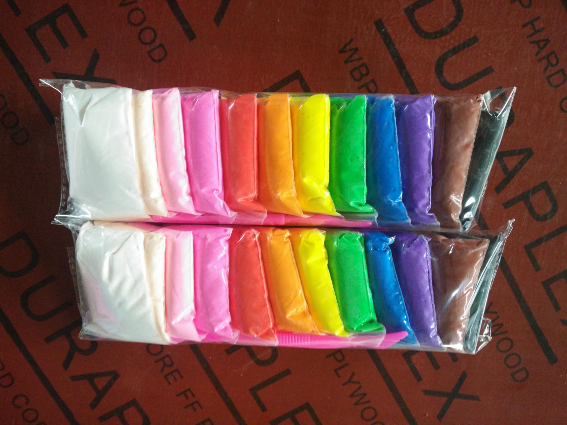 粘土12色装 超轻粘土厂家 儿童益智手工太空玩具彩泥工厂