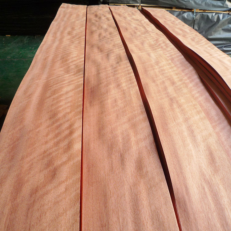 天然红影木皮 名贵红杂木影木皮 影木木皮高贵家装贴面板厂家供应