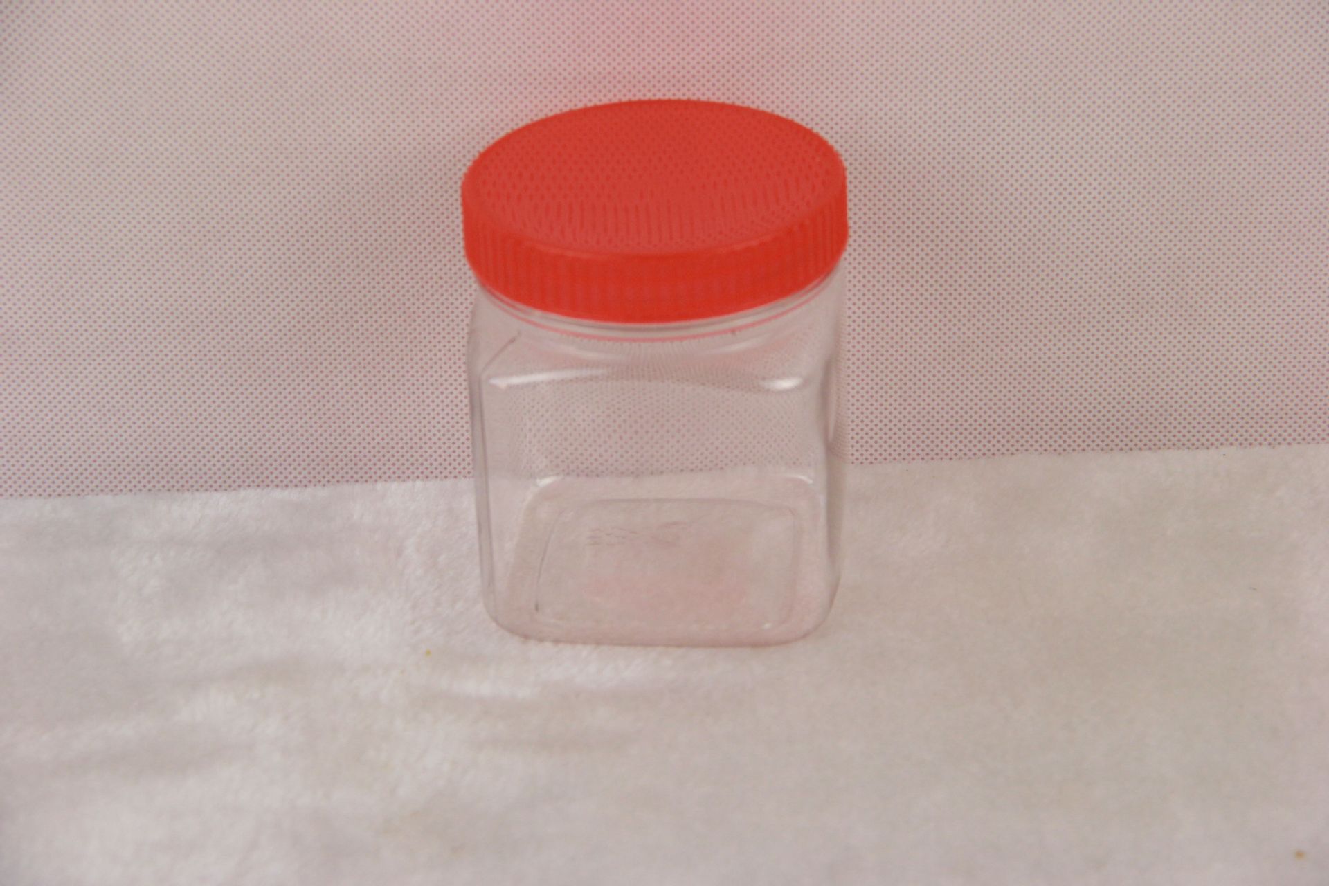 半斤 蜂蜜瓶子塑料 250克 加厚蜂蜜瓶子带字盖和无字盖 .