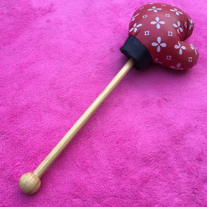 义乌批发 木制 木杆拳击手造型 敲背锤 海绵拳击手按摩锤_新奇玩具*