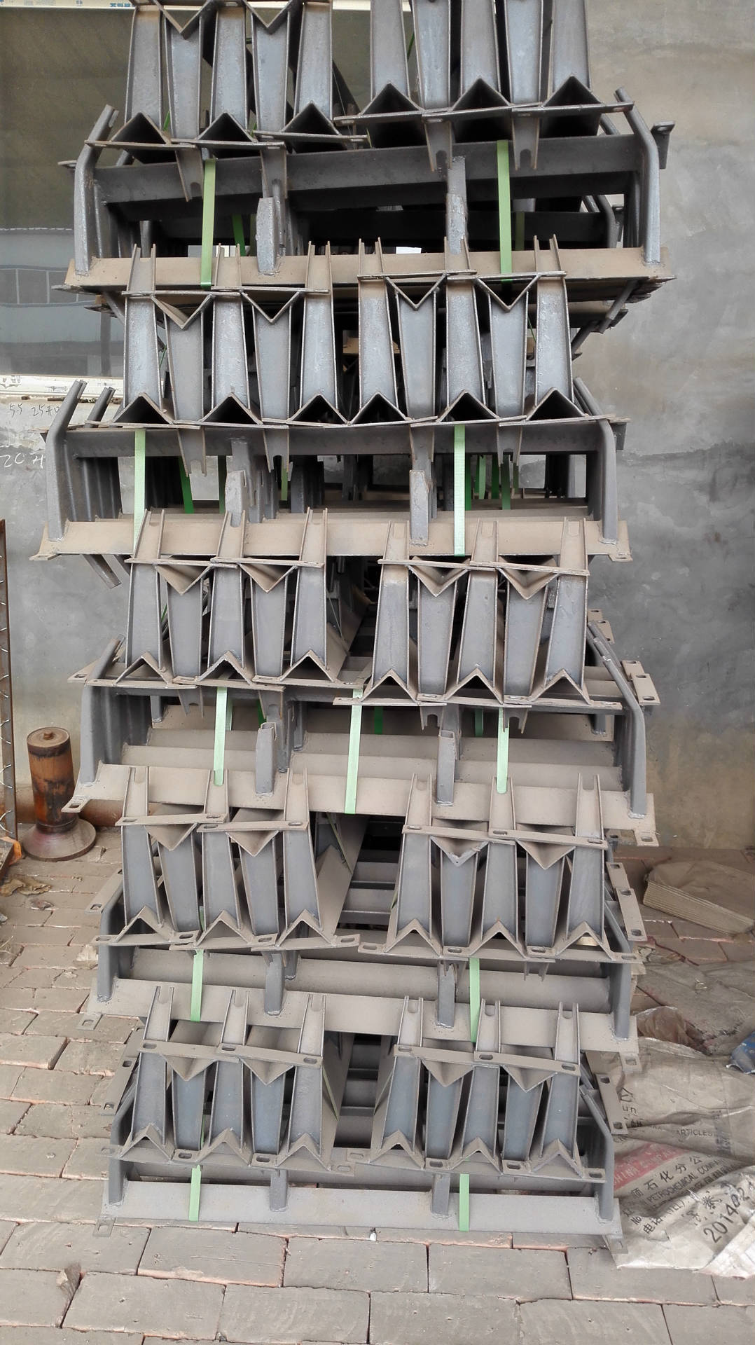 厂家供应不锈钢皮带输送机托辊 输送机滚筒托辊现货热销量大优惠