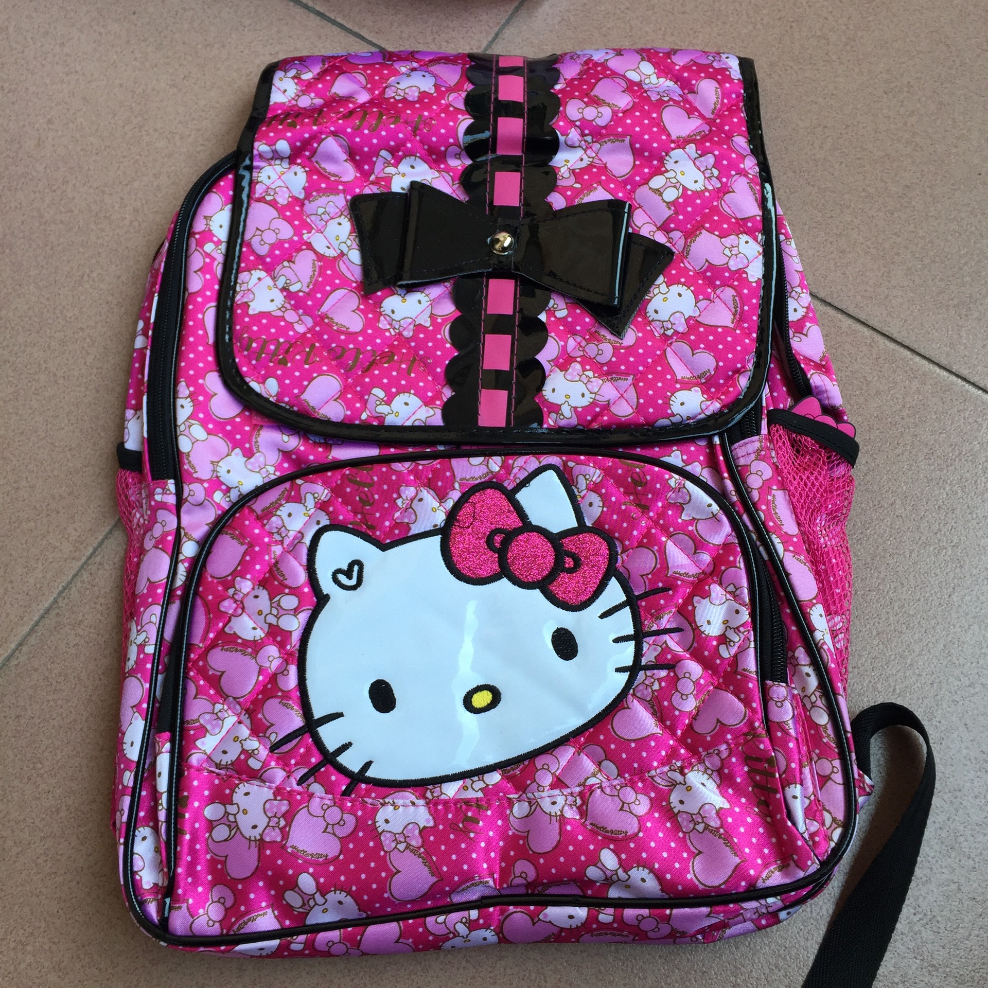 2016年新款中小学生新款韩版卡通kitty绣花书包