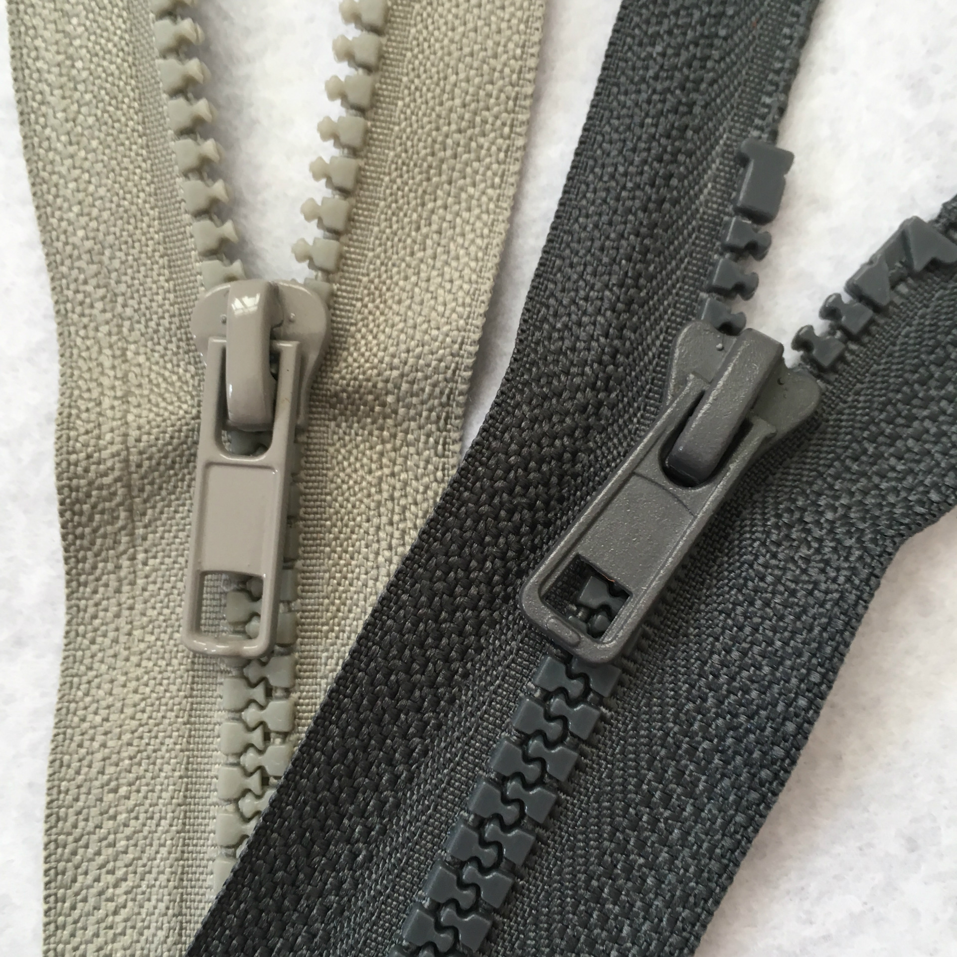 5号树脂开尾塑料拉链 服装外套开尾注塑拉链 厂家订做环保固色