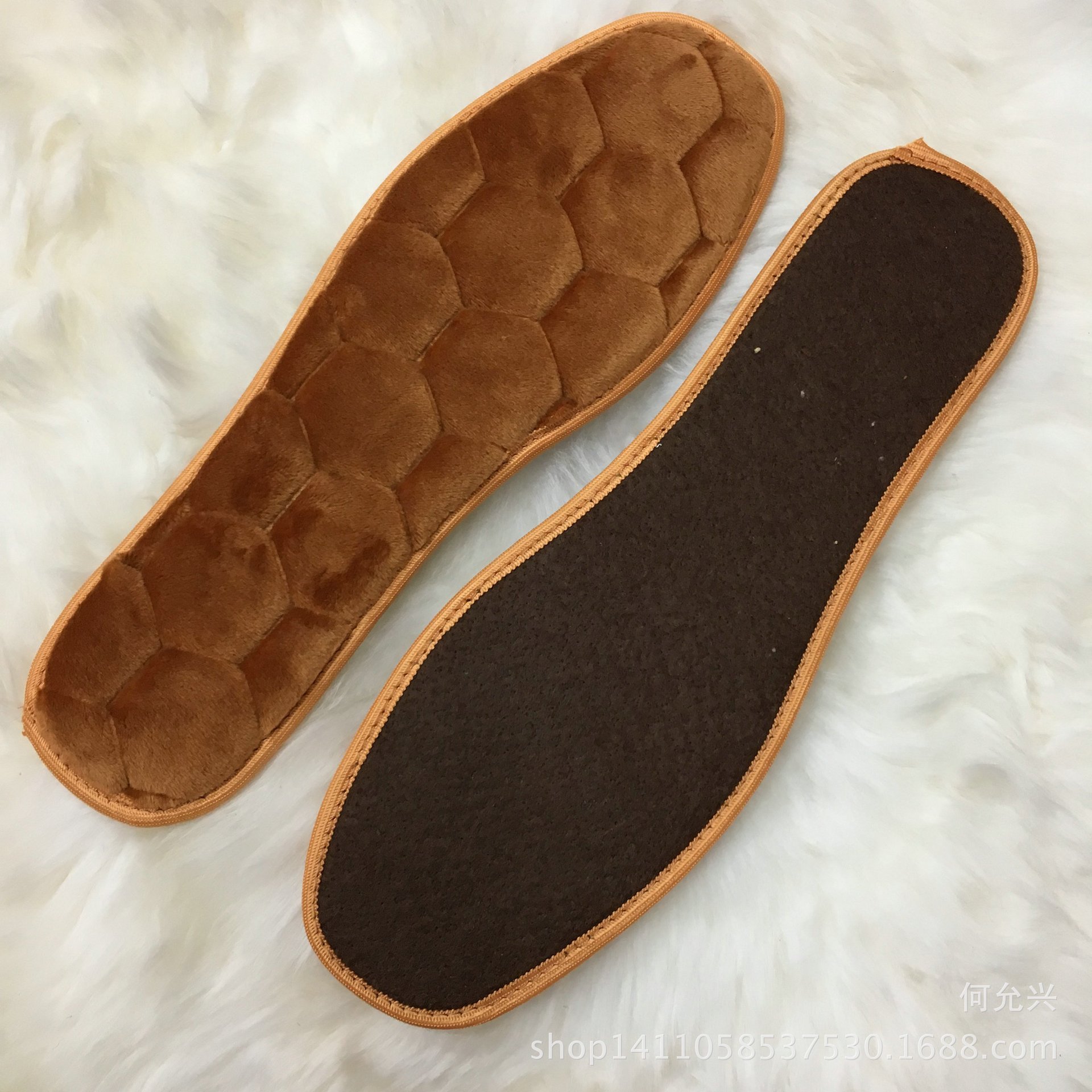 厂家批发冬天保暖加厚棉鞋垫冬季羊毛鞋垫皮毛一体跑江湖地摊暴利