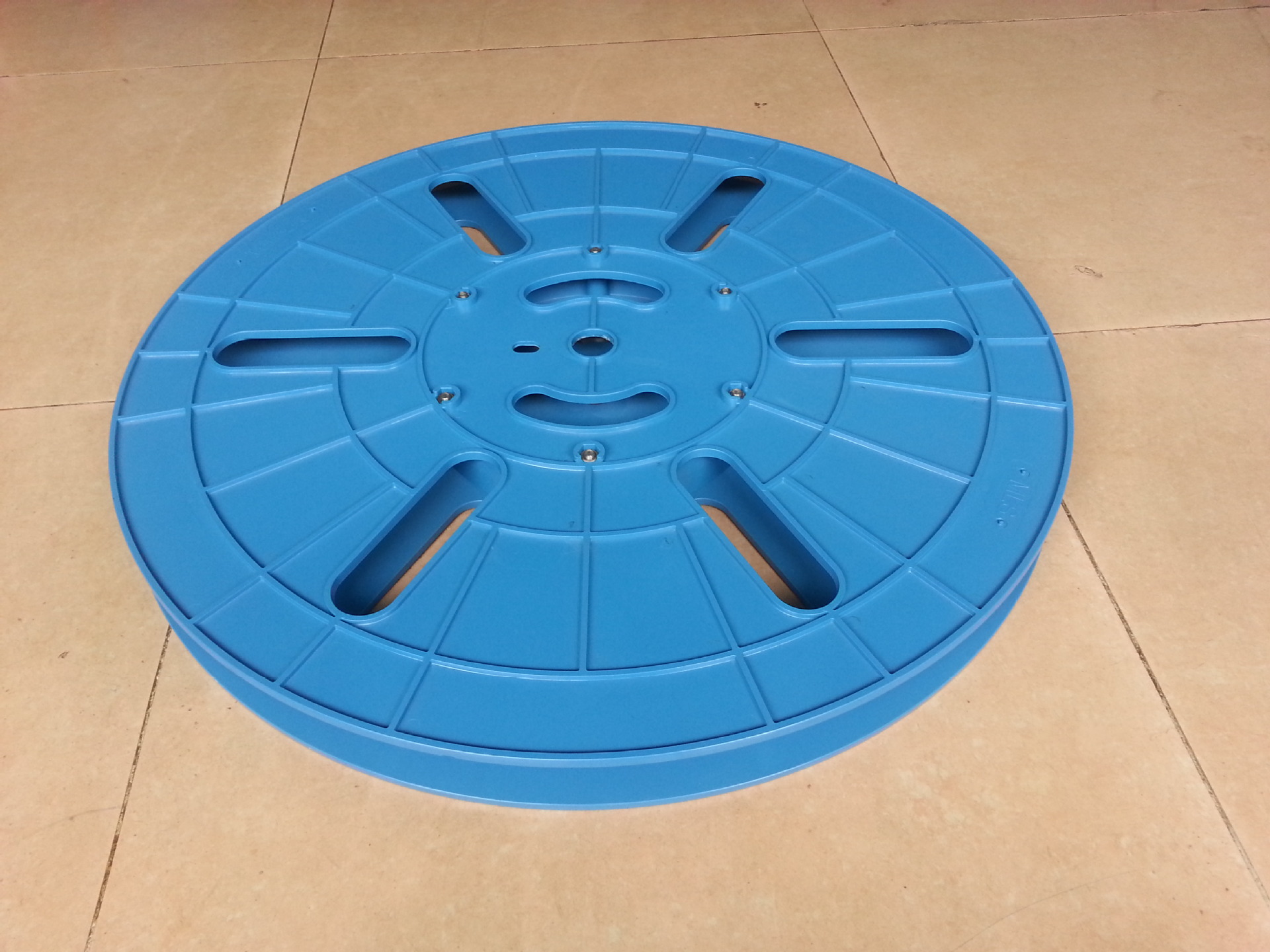 现货批发380型塑胶塑料盘冲压卷盘 塑胶端子电子收放料盘定制