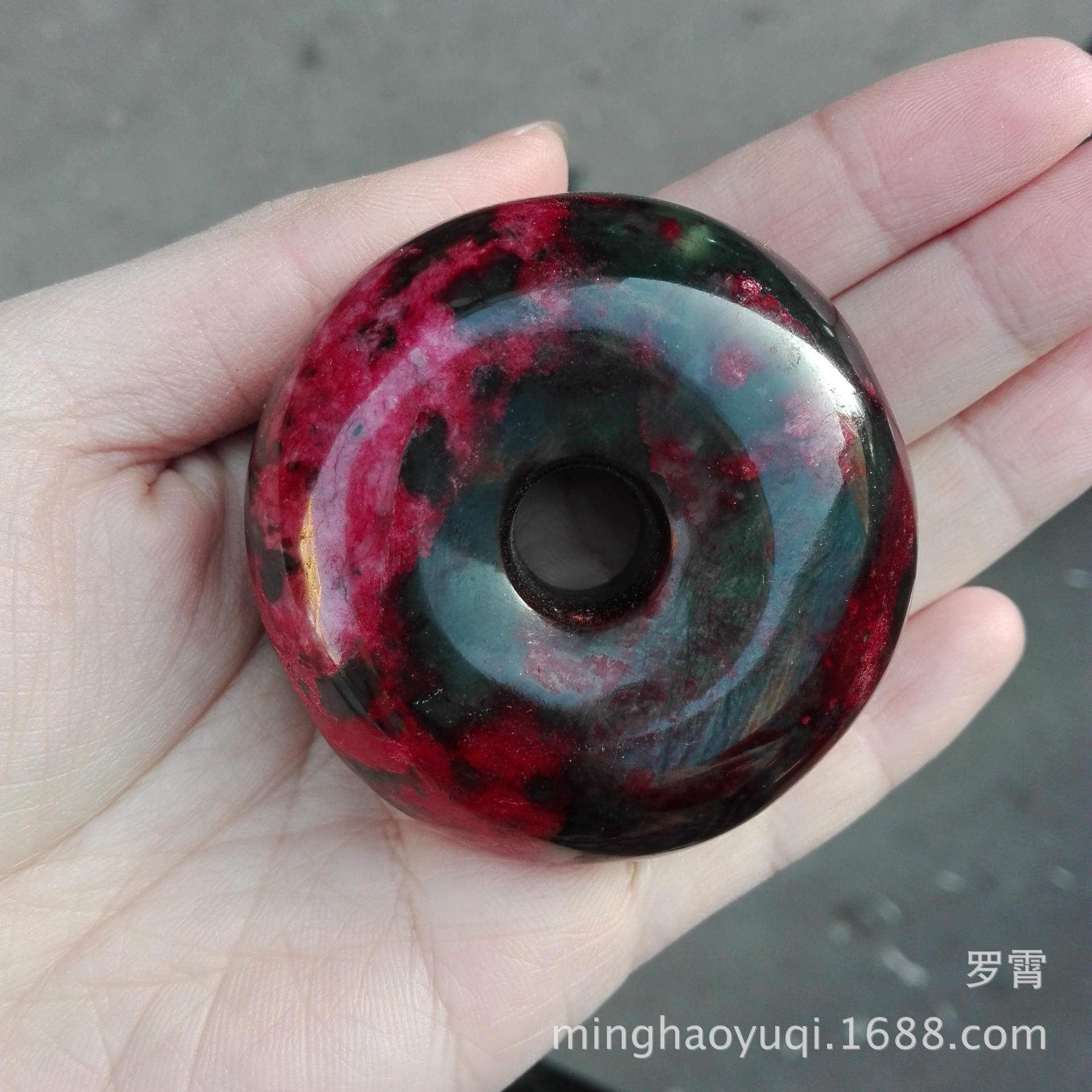 大量批发天然岫玉桃花玉平安扣大号加厚岫玉平安扣可做车挂腰佩