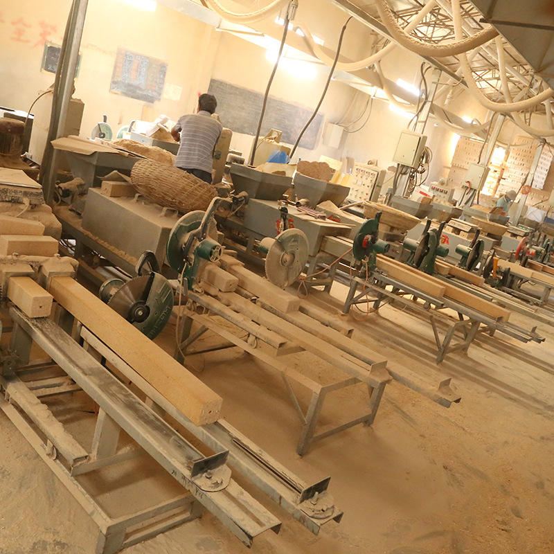 【厂家直销】定制临沂免熏蒸刨花脚墩垫块托盘用脚墩 木屑脚墩