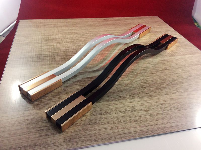 2016新品拉手 v型拉手 锌合金拉手 明装门板把手 玻璃铣形拉手