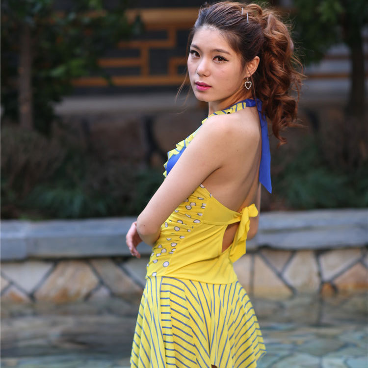 16年新款泳装时下海滩温泉带钢托聚拢连体平角女士泳衣厂家批.