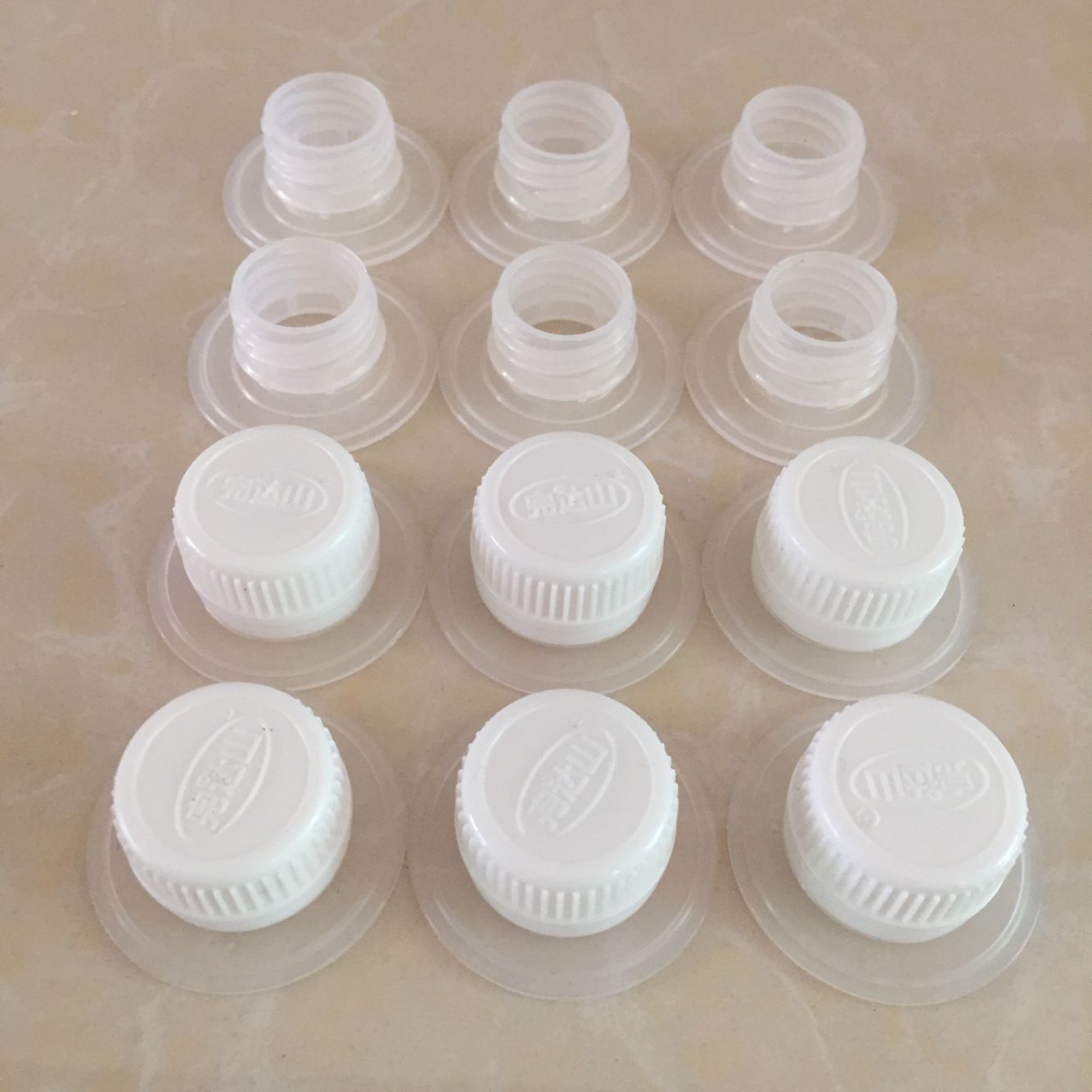 休闲食品包装瓶盖