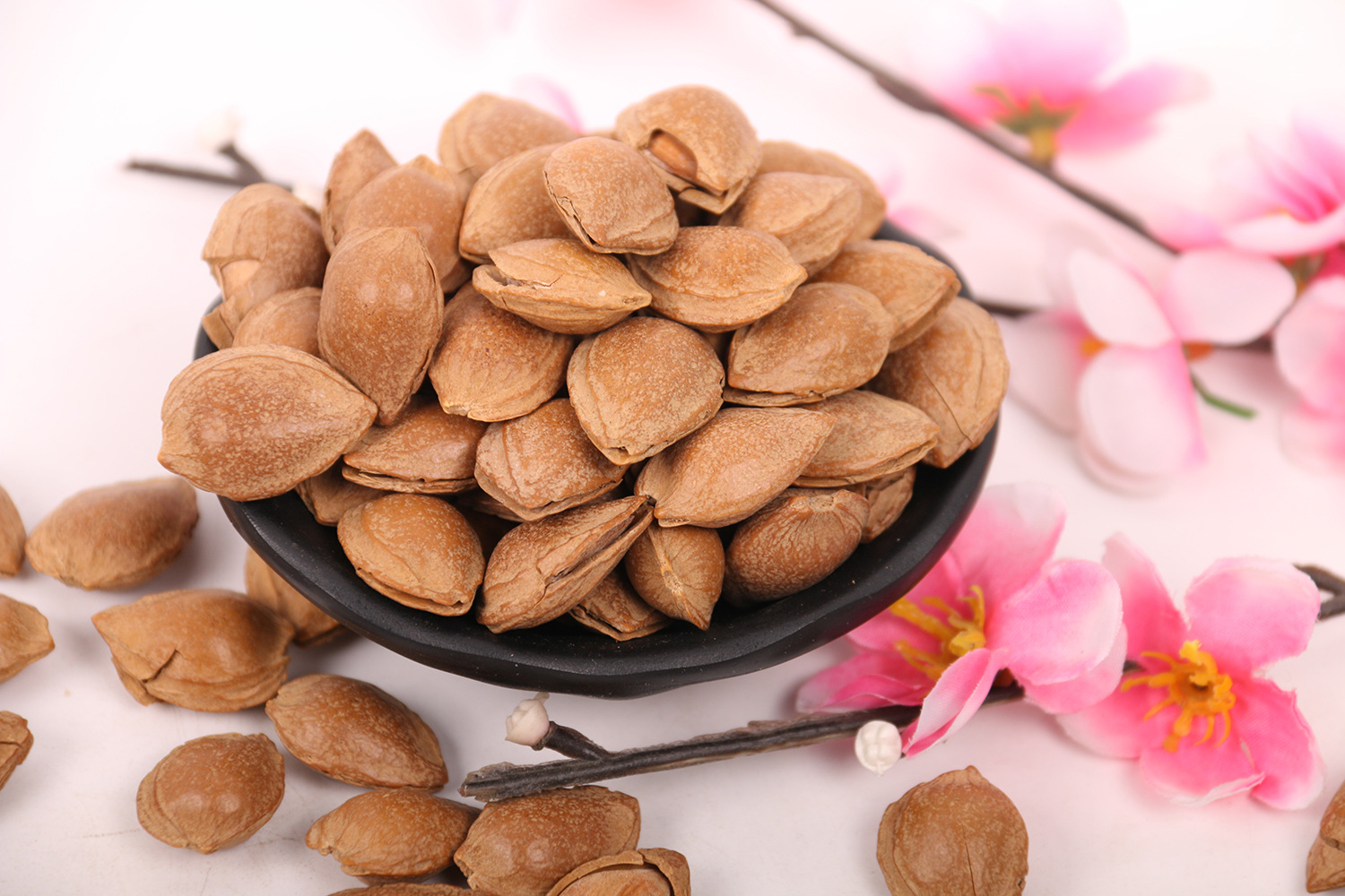 年货零食手剥内蒙古大杏核 硬壳开口箱装5kg散装批发 一件.